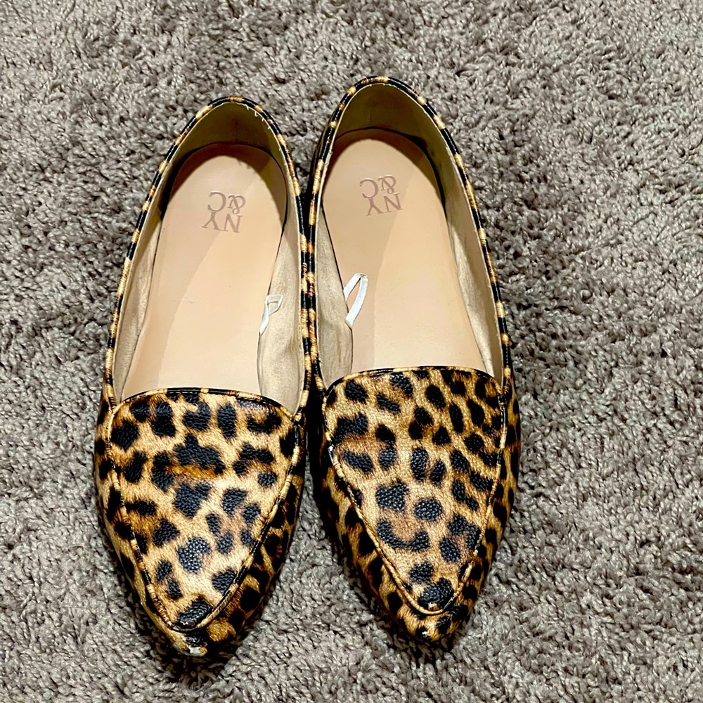 New York & Company Leopard Flats